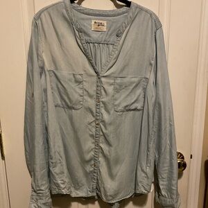 Anthropologie Holding Horses Chambray Blue Button Up Shirt P3939